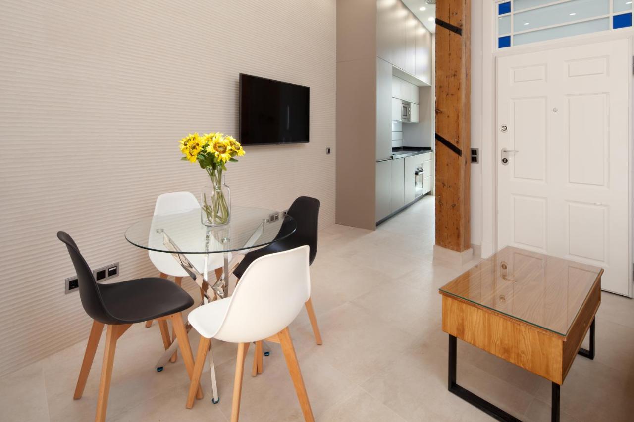 Inmalaga Santos Suites 1 Bagian luar foto